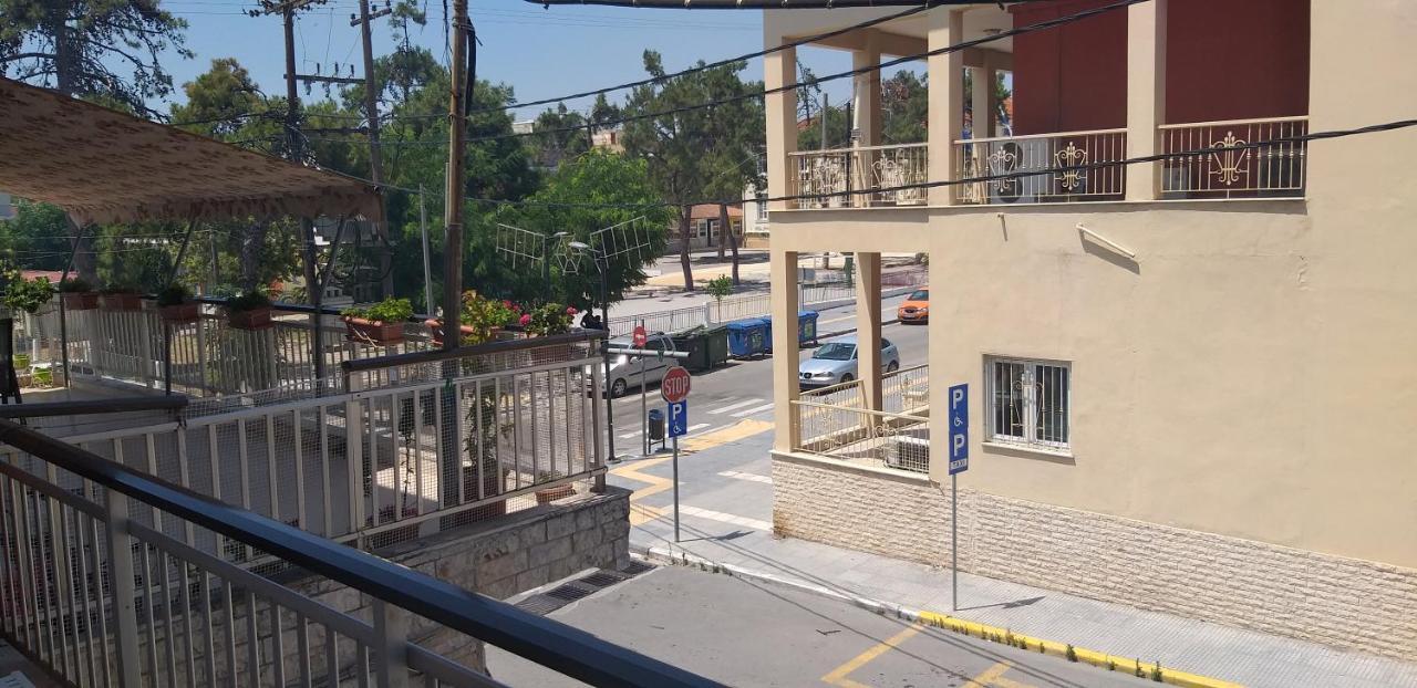 The George Apartments Nea Kallikrateia Exterior foto